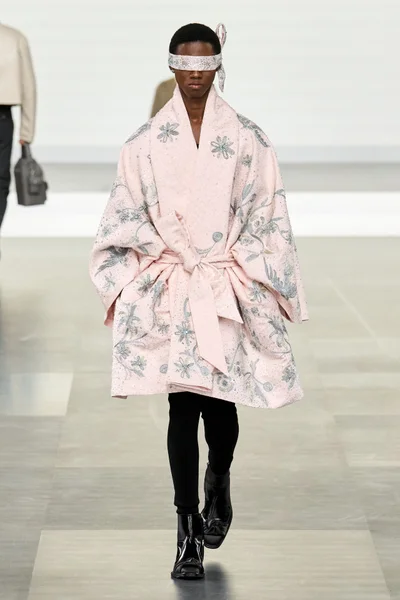 Look 49